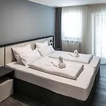 Innsento - Health Campus Отель *